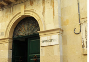 Illegittimità del potere di ordinanza sindacale di chiusura delle scuole per emergenza Covid-19: una questione etica